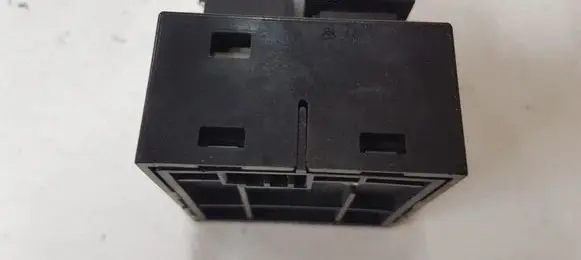 Volvo V50 Other switches/knobs/shifts 31288556 09W36E04 SN132400E5