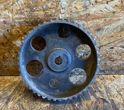 Volkswagen Transporter - Caravelle T4 Fuel pump gear (pulley) 068130111B