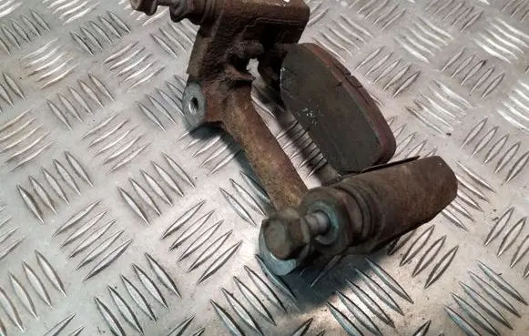 Mazda 6 Rear brake pad spring 