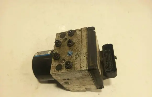 Volkswagen PASSAT B6 ABS Pump 3C0614109T 16705910 16705710K