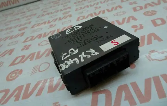Lexus RX 330 - 350 - 400H Other control units/modules 89960-48170 031800-0680