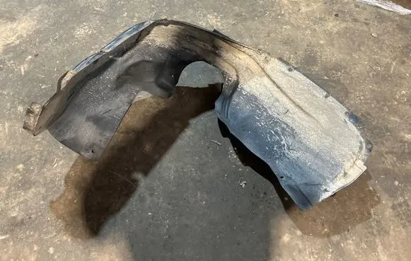 Jeep Cherokee Front wheel arch liner splash guards 68209679
