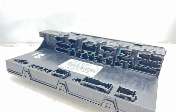Mercedes-Benz E W211 Fuse module 2115456701