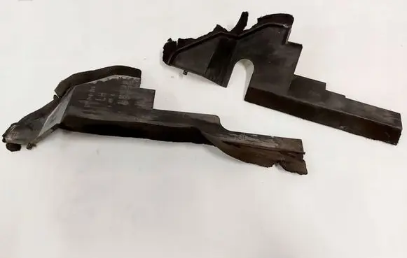 Mazda MPV Radiator trim LD47-61528 LD47-61529