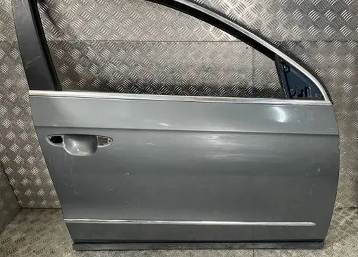 Volkswagen PASSAT B6 Front door PASSATB6 HAMU4079754