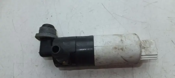 Land Rover Discovery 3 - LR3 Headlight washer pump 