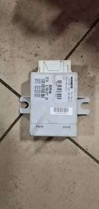 BMW 5 F10 F11 Air suspension control unit module (rear) 6799677 004002000 4461500650