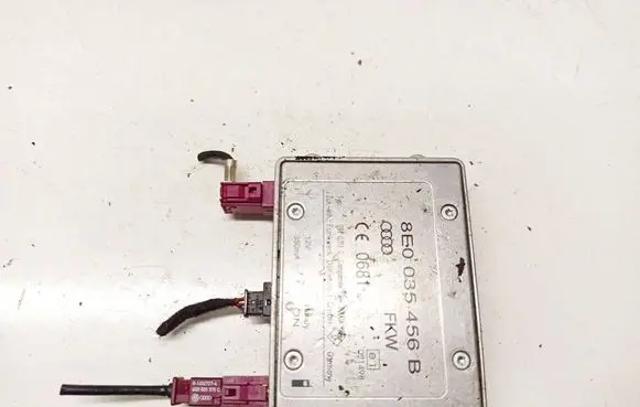Audi A6 S6 C6 4F Antenna control unit 8E0035456B