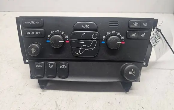 Volvo S60 Climate control unit 8697140