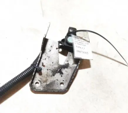 Mercedes-Benz CLK A209 C209 Air pressure sensor A0041533228