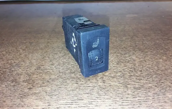 Volkswagen PASSAT B5 Seat heating switch 3B0963563C