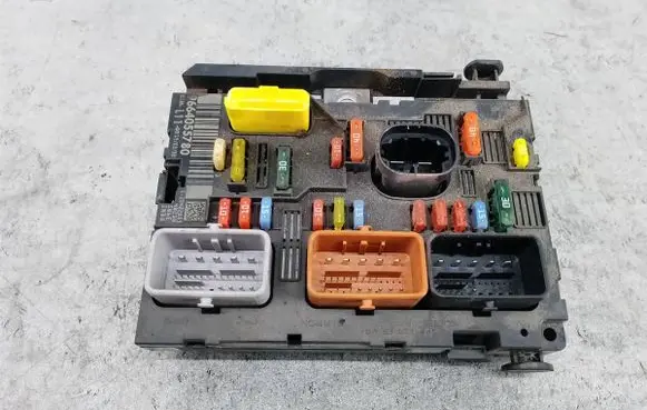 Peugeot 207 BSM Control unit 9664055780