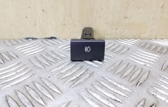 Fog light switch