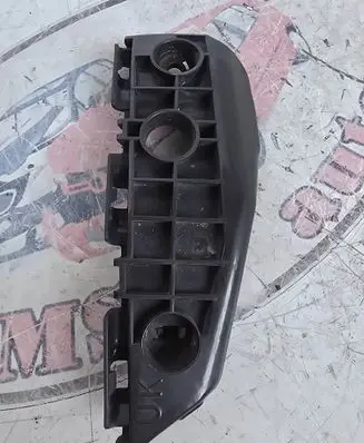 Toyota Auris 150 Front bumper mounting bracket 5253502040