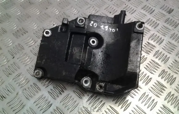 Audi A4 S4 B6 8E 8H A/C compressor mount bracket 038260885