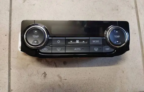 Mitsubishi Outlander Climate control unit CAB502A047A 7820BJ00XA