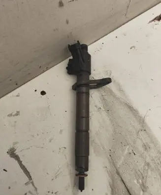 Jaguar XF X250 Fuel injector 9X2Q9K546DB 7784028