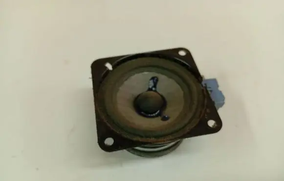 Chrysler Grand Voyager IV Front door speaker P04685950AC