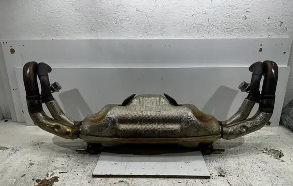 Audi R8 4S Rear muffler/silencer tail pipe R8EXHAUST