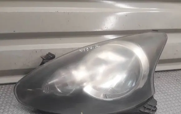 Toyota Aygo AB10 Headlight/headlamp 