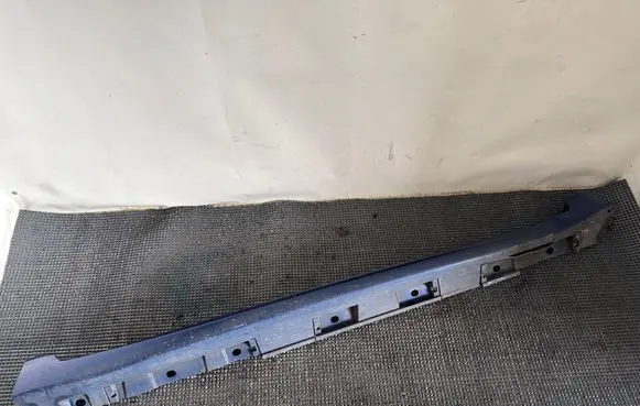 Toyota Avensis T270 Sill 8T5 7585105050