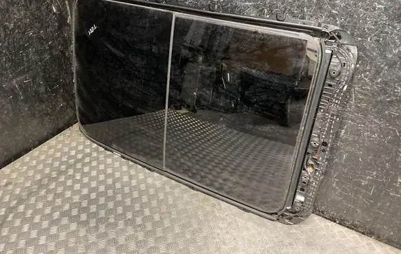 Volkswagen Tayron II Sunroof set 3J0877041C