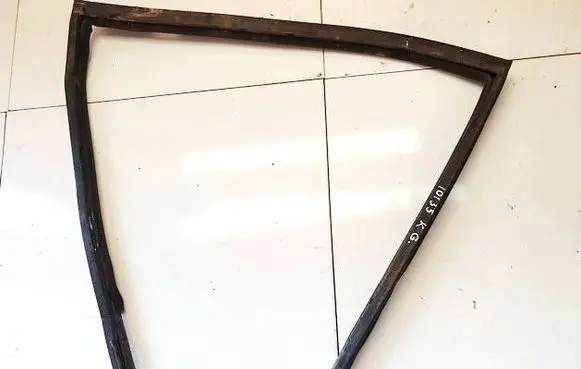 Rubber seal rear door