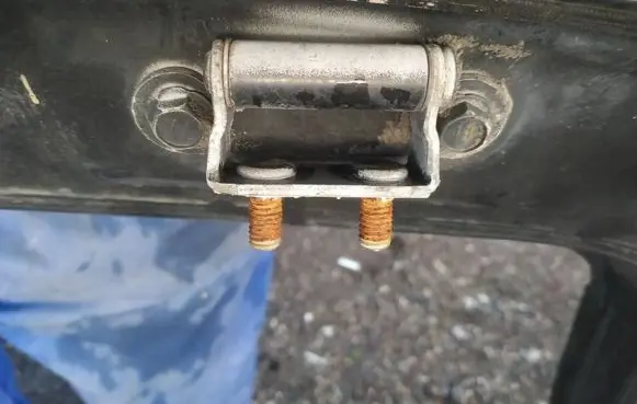Toyota Corolla E120 E130 Tailgate/trunk/boot hinge