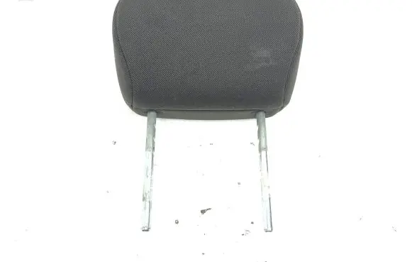 Ford Focus Front seat headrest 
