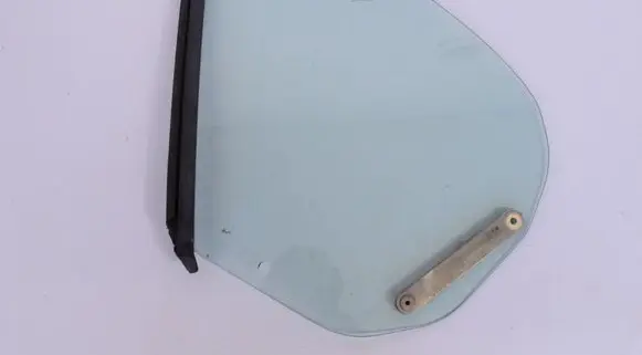 BMW 3 E30 Rear door window glass 