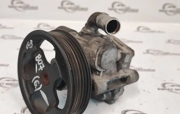 Mitsubishi Outlander Power steering pump
