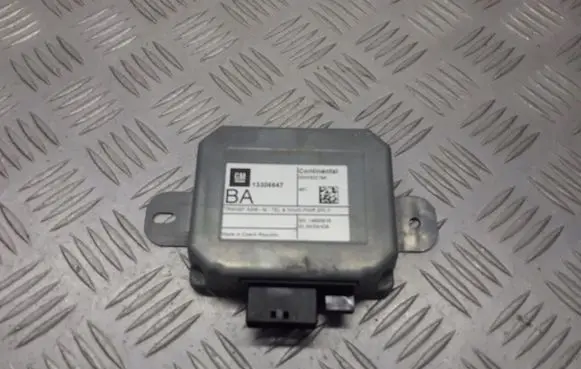Opel Astra J GPS navigation control unit/module 13306647