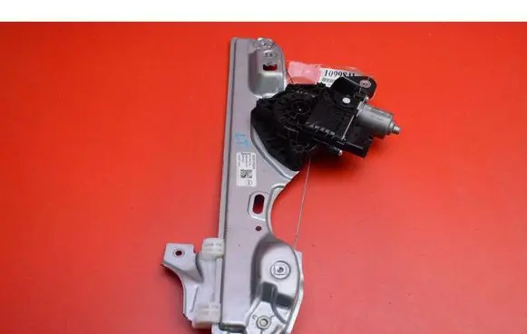 Nissan Qashqai Rear door window regulator with motor 82701HN20A