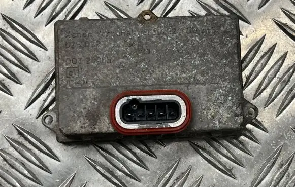 Opel Vectra C Headlight ballast module Xenon 5DV00829000 18330307571125