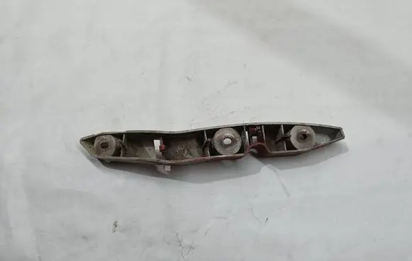 Ford Focus Front bumper mounting bracket 4M5117D959A 13695