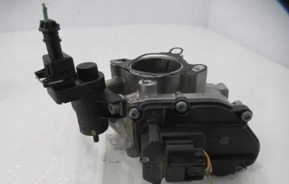 Renault Trafic III (X82) EGR valve 8200987088