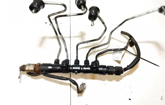 Toyota Avensis T250 Fuel main line pipe