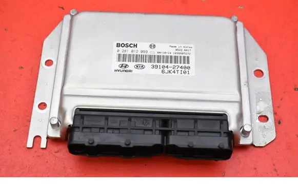 KIA Sportage Engine control unit/module ECU 3910427400