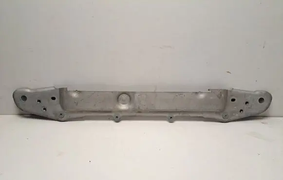 Center/middle under tray cover