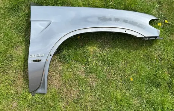 BMW X5 E53 Fender 