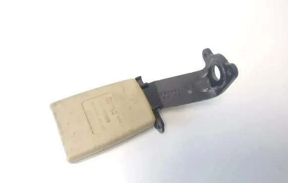 Audi A8 S8 D3 4E Rear seatbelt buckle 4E0857740A