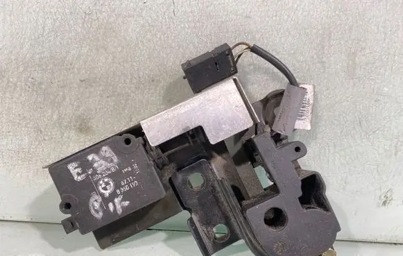 BMW 5 E39 Tailgate boot lock/latch motor 67118360193