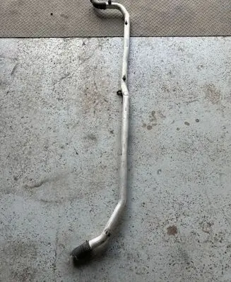 Engine coolant pipe/hose