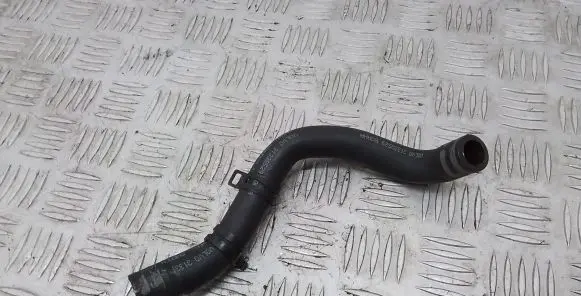 Engine coolant pipe/hose