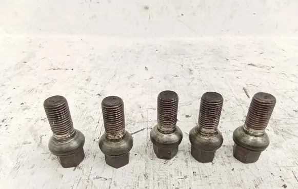 Audi A8 S8 D4 4H Nuts/bolts 