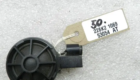 Audi A3 S3 8P Front door high frequency speaker 8H0035399B