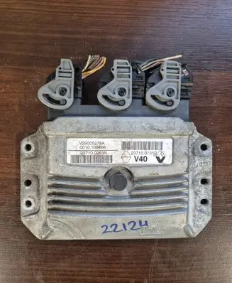 Renault Megane III Engine control unit/module V29005278A 227100131R 237100263R