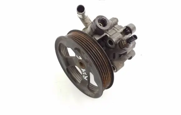 Toyota Corolla Verso AR10 Power steering pump