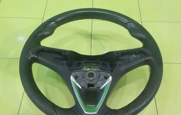 Opel Corsa E Steering wheel 34175180B SKORZANA