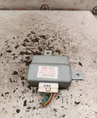 Hyundai Santa Fe Parking PDC control unit/module 957002B000 CGP2550043